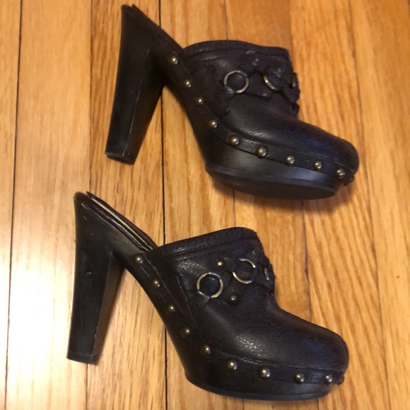 Women’s R2 heeled clogs - Picture 8 of 12